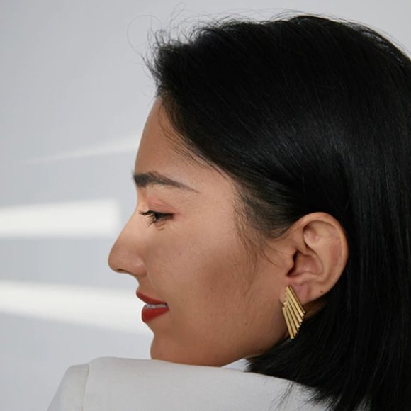 Gold Stacked stud earring - Picture 2 of 8